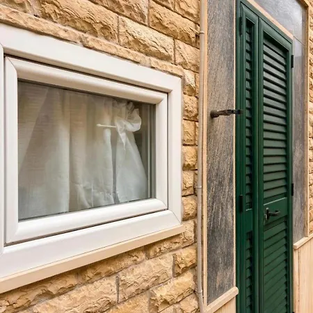 - Levante Apartment Gallipoli